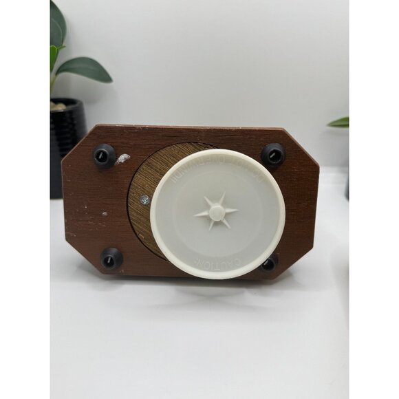 Vintage Musical Carousel Horse Figurine On Wooden Base - Picture 7 of 7